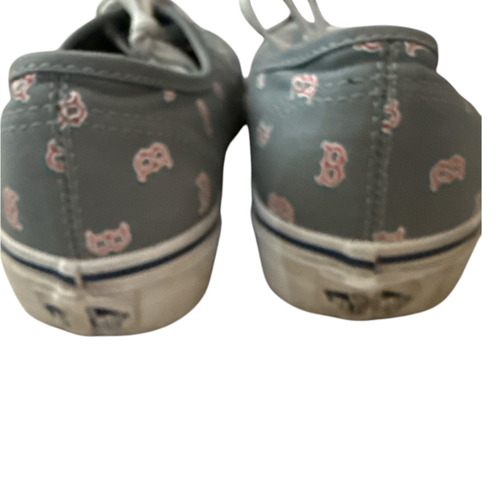 Vans Women’s Limited Edition Boston Red Socks Sneakers ⚾️ - Picture 4 of 8
